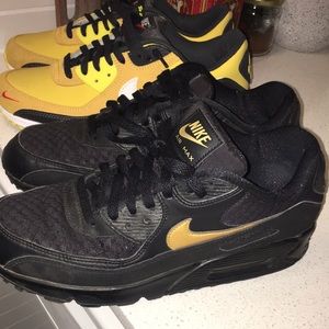 Nike Air Max 90 Men’s 9.5 Black Gold